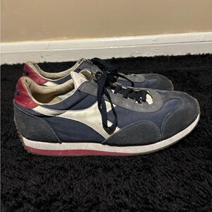 Diadora
DIRTY STONE WASH